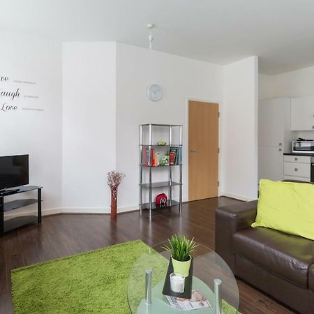 J Quarter - Sleeps 5 Long Term & Families Comfortably, 4 Beds, 2 Bathrooms Birmingham Exterior photo