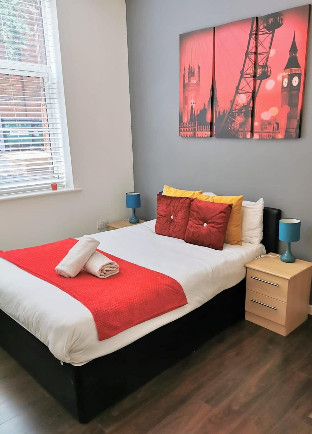 J Quarter - Sleeps 5 Long Term & Families Comfortably, 4 Beds, 2 Bathrooms Birmingham Exterior photo