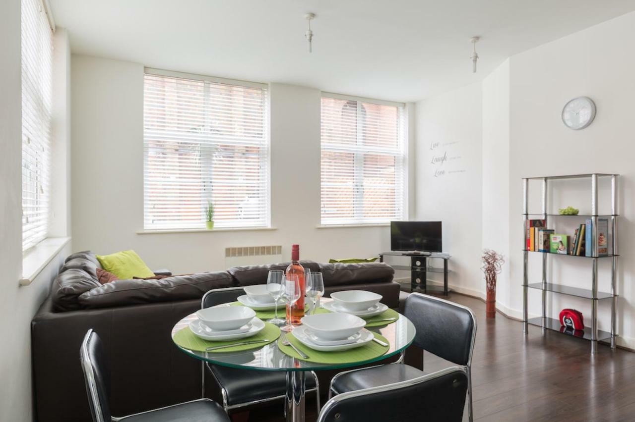 J Quarter - Sleeps 5 Long Term & Families Comfortably, 4 Beds, 2 Bathrooms Birmingham Exterior photo