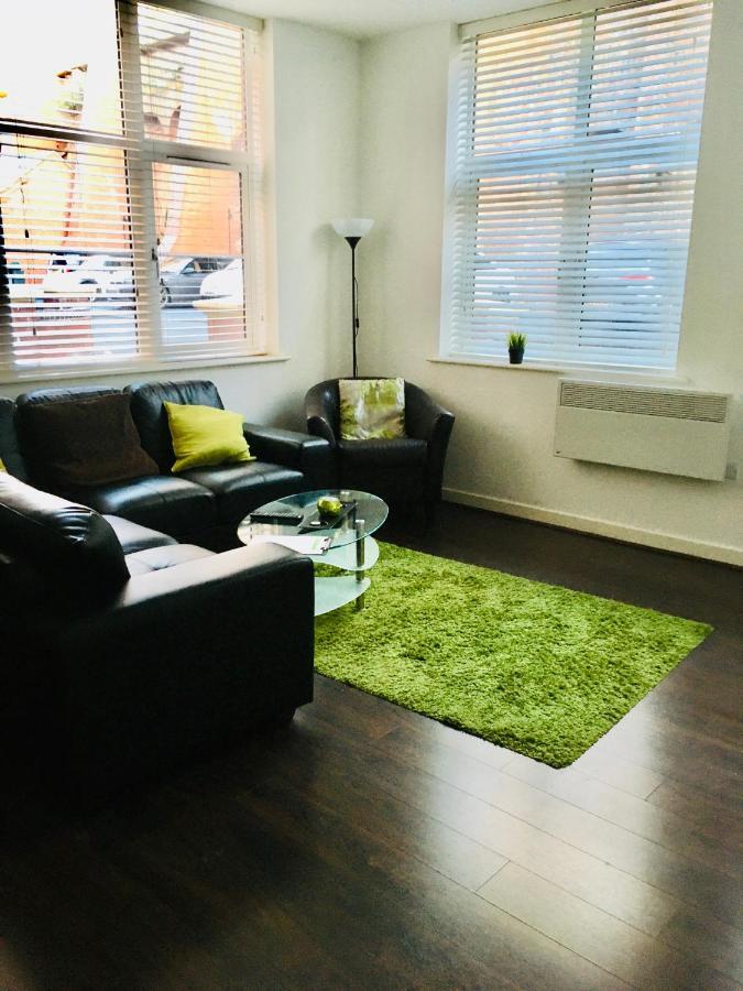 J Quarter - Sleeps 5 Long Term & Families Comfortably, 4 Beds, 2 Bathrooms Birmingham Exterior photo